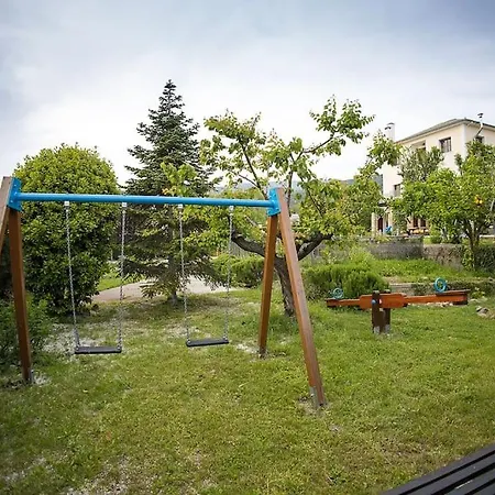 Tatil Evi Iris With Swimming Pool *