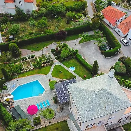 Iris With Swimming Pool Tatil Evi Áno Lekhónia